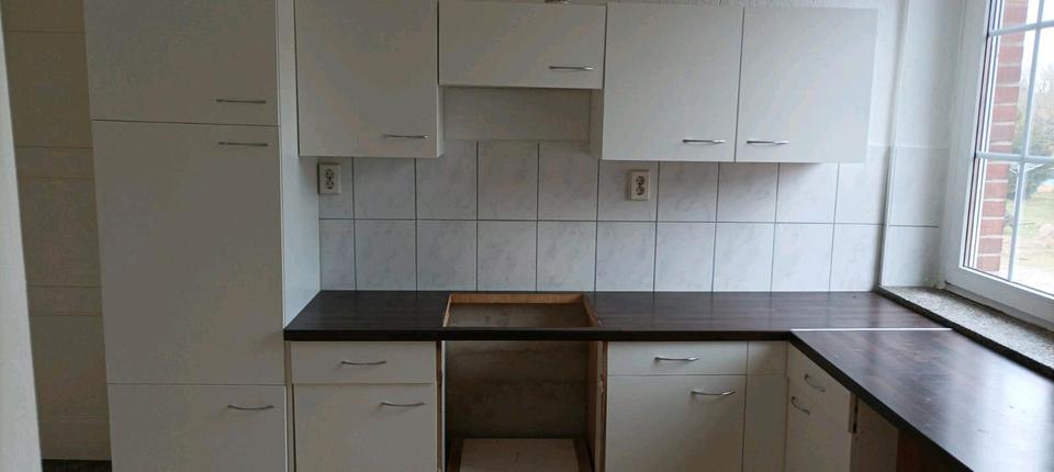 Erdgeschoßwohnung Stendal - 3 Zimmer, 82 m&sup2;, 670&euro; | Angebot:25942642