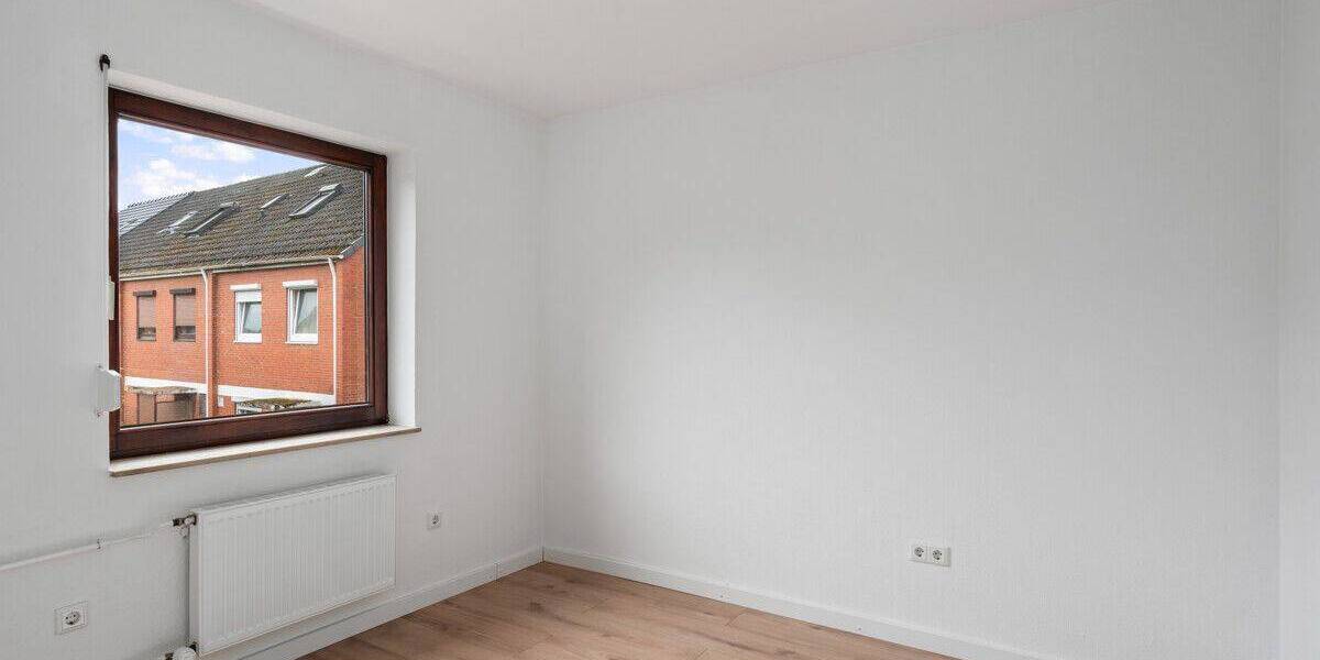 Reihenmittelhaus Bremen Tenever - 4 Zimmer, 110 m&sup2;, 1.100&euro; | Angebot:26862817