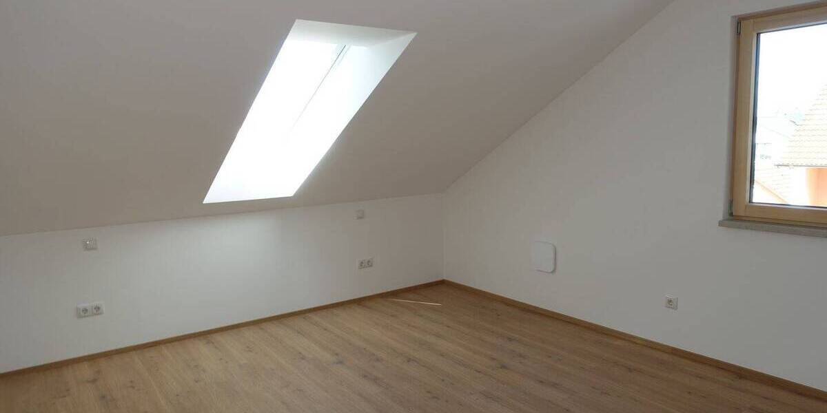 Etagenwohnung Kraiburg - 2 Zimmer, 75 m&sup2;, 945&euro; | Angebot:26820667