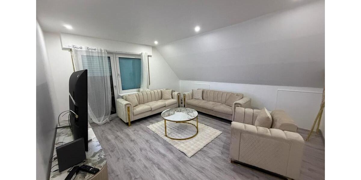 Dachgeschoßwohnung Rinteln - 3.5 Zimmer, 8 m&sup2;, 850&euro; | Angebot:25407722