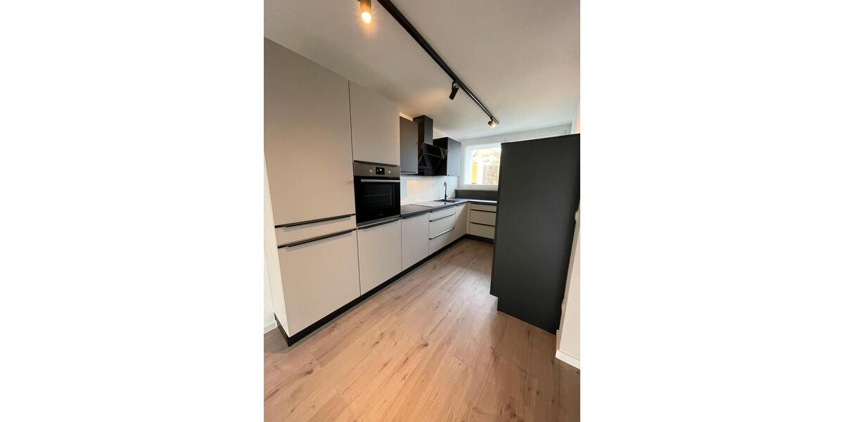 Reihenhaus Coburg - 4 Zimmer, 120 m&sup2;, 1.365&euro; | Angebot:26035913