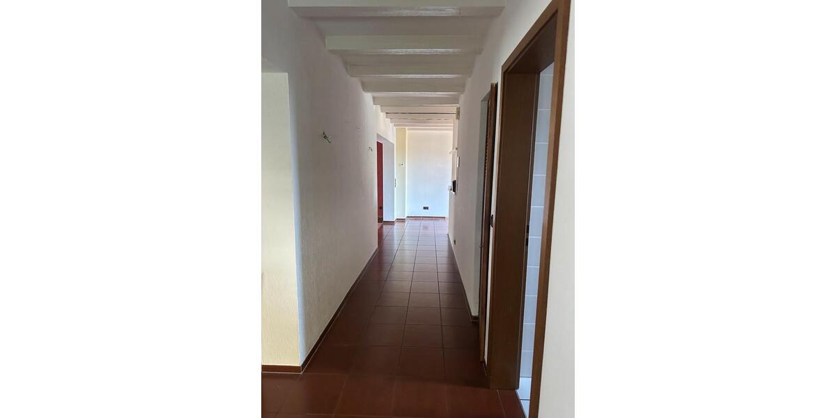 Etagenwohnung Völklingen - 5 Zimmer, 150 m&sup2;, 1.100&euro; | Angebot:25209133