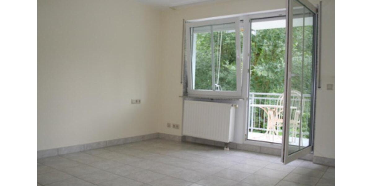Etagenwohnung Saarbrücken - 3 Zimmer, 98 m&sup2;, 795&euro; | Angebot:25178394