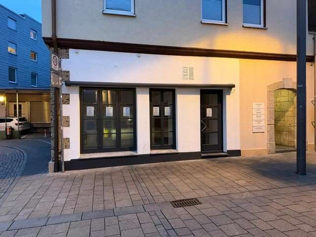 Etagenwohnung Reutlingen - 2 Zimmer, 70 m&sup2;, 1.250&euro; | Angebot:26653602