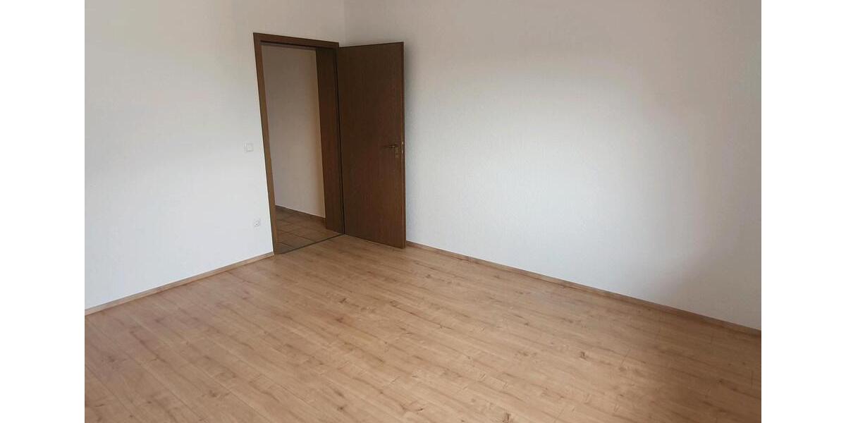 Etagenwohnung Ruppichteroth - 4 Zimmer, 140 m&sup2;, 1.100&euro; | Angebot:26479979