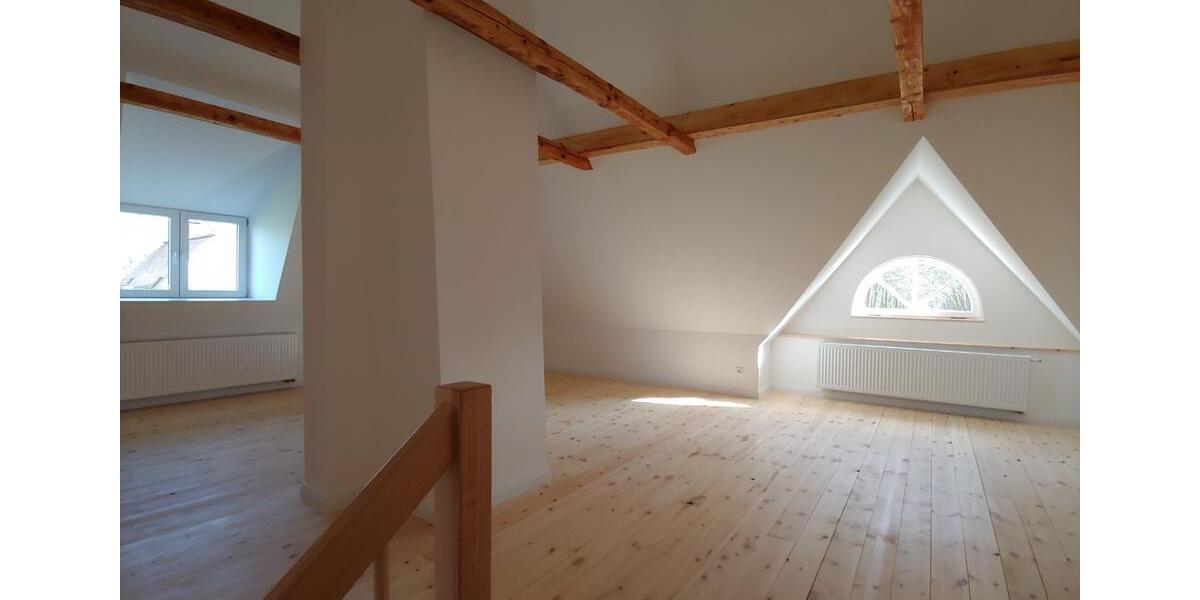 Einfamilienhaus Barkelsby - 7 Zimmer, 215 m&sup2;, 2.150&euro; | Angebot:25976841