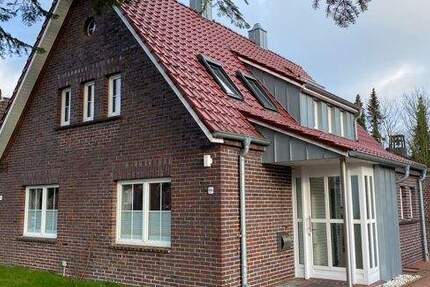 Praxisgebäude mit ELW in Rastede-Wahnbek zu vermieten (Obj.-Nr.: 6120) zimmer