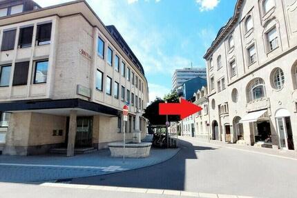 ATTRAKTIVE BÜRFLÄCHE IN DENKMALGESCHÜTZTEM ALTBAU  ZUR MITNUTZUNG IM GEMEINSCHAFTSBÜRO!