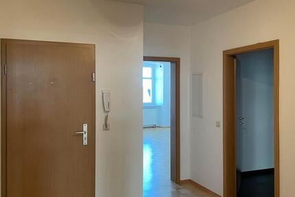 Stilvoll sanierte Wohnung im Herzen der Hofer Altstadt - 2. OG mit Aufzug - ca. 127 m² Wohnfläche zimmer