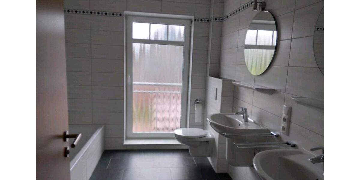 Doppelhaushälfte Wittmund - 5 Zimmer, 117 m&sup2;, 900&euro; | Angebot:26391949