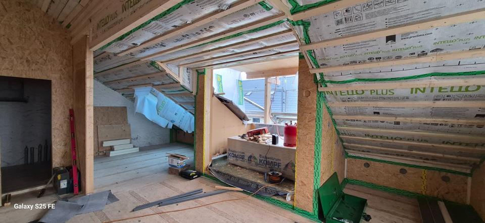 Dachgeschoßwohnung Reutlingen Altenburg - 2.5 Zimmer, 60 m&sup2;, 890&euro; | Angebot:24690438