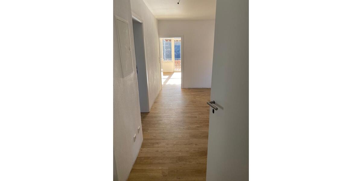 Erdgeschoßwohnung Waldshut-Tiengen Tiengen - 3.5 Zimmer, 86 m&sup2;, 850&euro; | Angebot:25858037