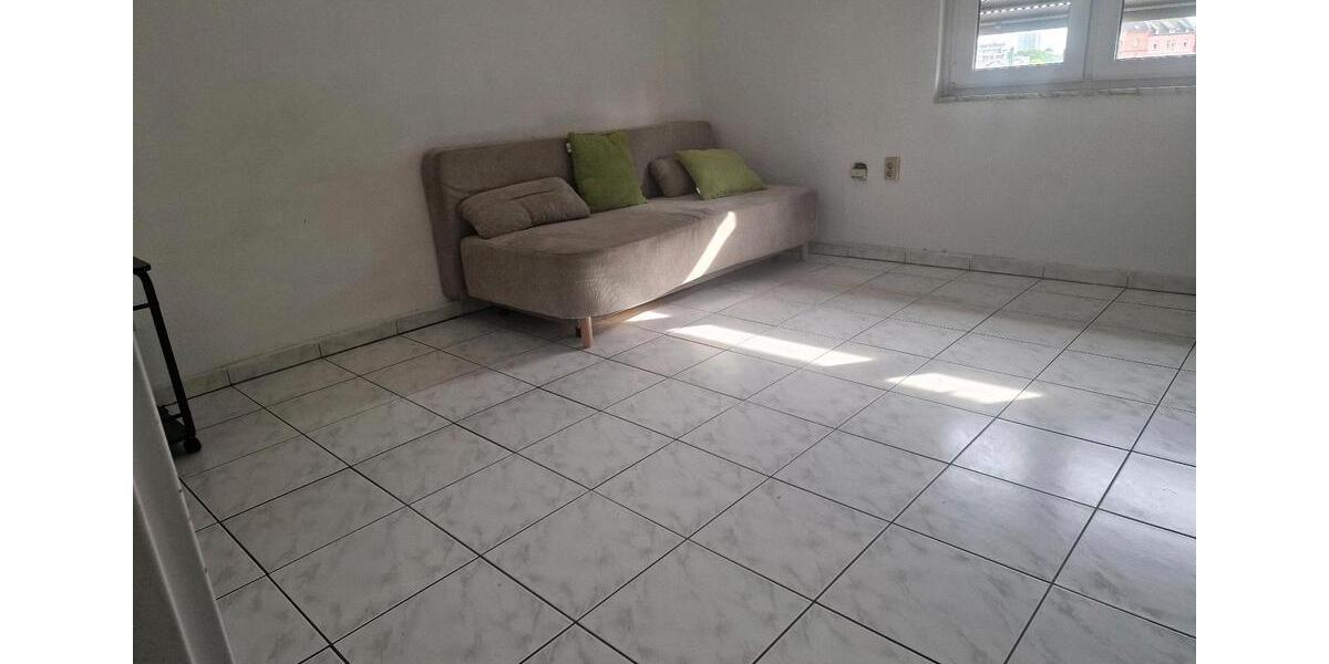 Etagenwohnung Ludwigshafen am Rhein - 1 Zimmer, 24 m&sup2;, 450&euro; | Angebot:26673418
