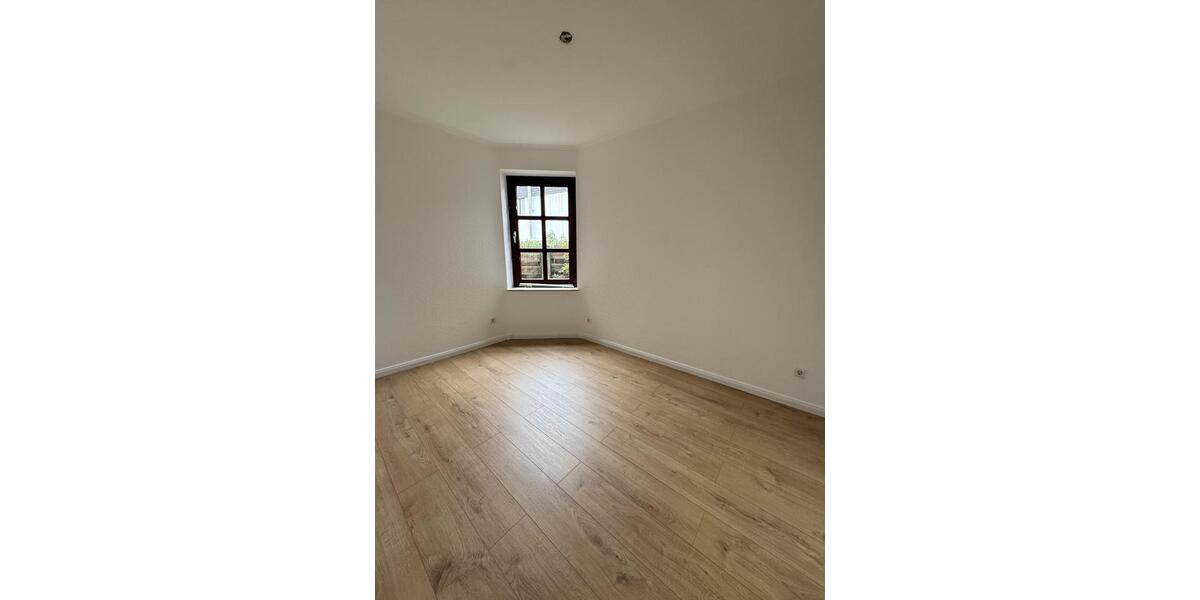 Erdgeschoßwohnung Bergisch Gladbach Paffrath - 4 Zimmer, 109 m&sup2;, 1.450&euro; | Angebot:25271153