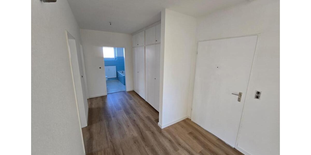Etagenwohnung Esens - 3 Zimmer, 77 m&sup2;, 595&euro; | Angebot:26644544