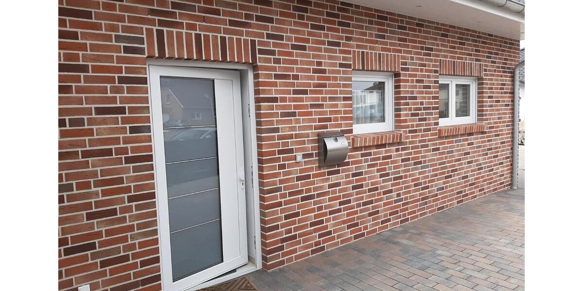 2-Zimmer Wohnung EG mit Terrasse und PKW-Stellplatz. 2 zimmer