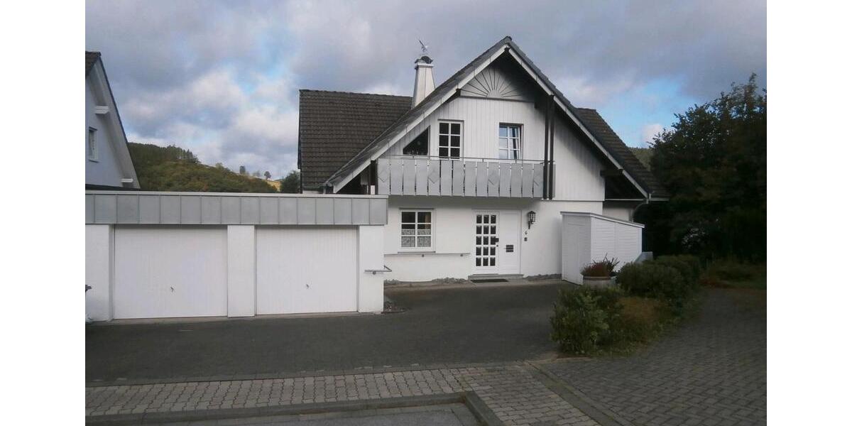 Erdgeschoßwohnung Eslohe (Sauerland) - 4.5 Zimmer, 104 m&sup2;, 800&euro; | Angebot:26031606