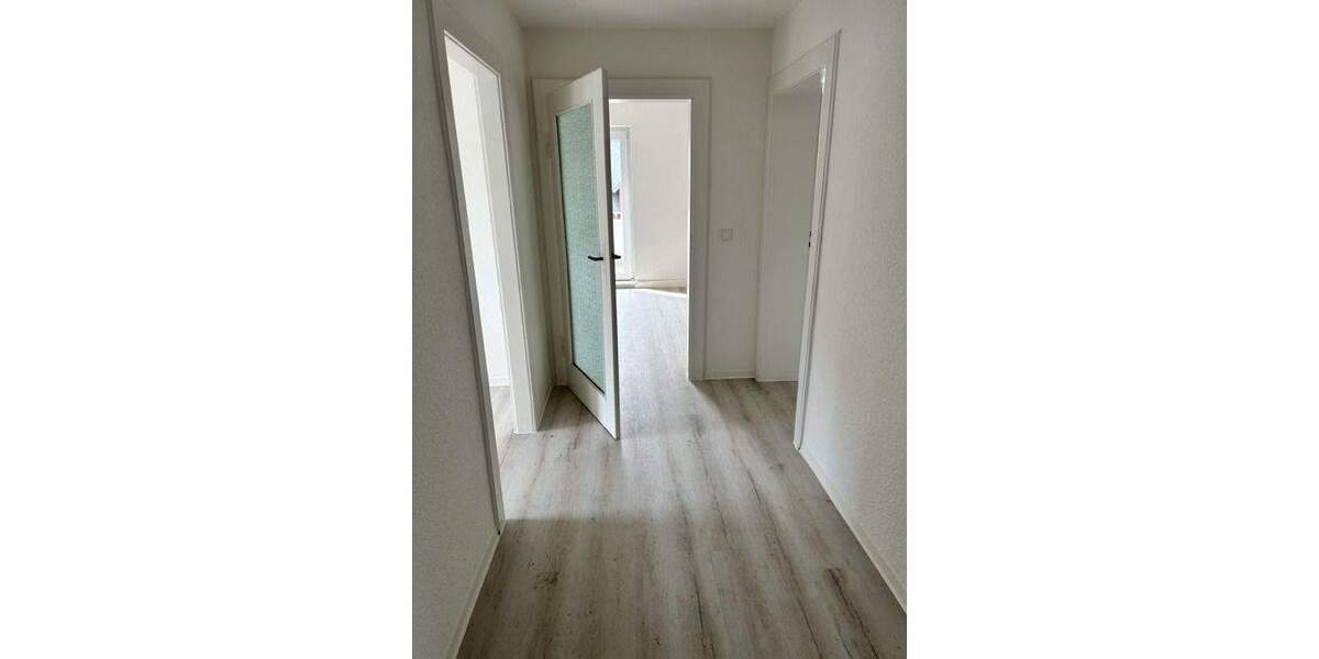 Etagenwohnung Freital - 3 Zimmer, 71 m&sup2;, 540&euro; | Angebot:25776482
