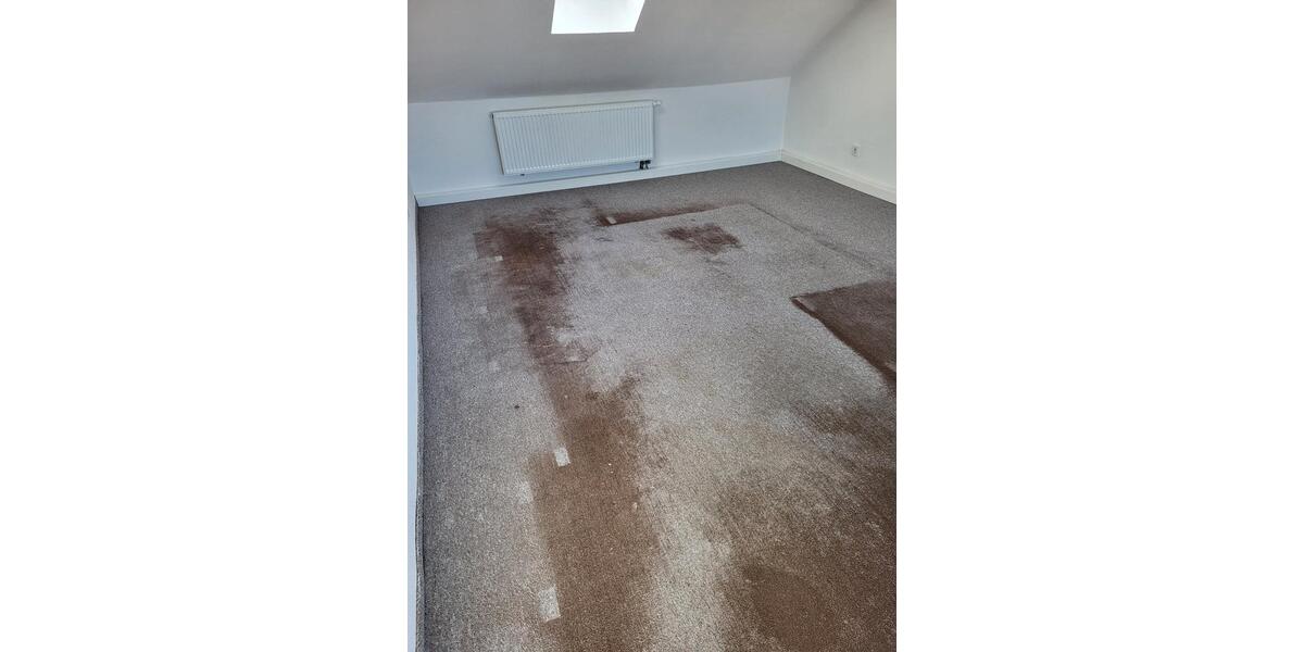 Dachgeschoßwohnung Radeberg - 3 Zimmer, 78 m&sup2;, 470&euro; | Angebot:26635777
