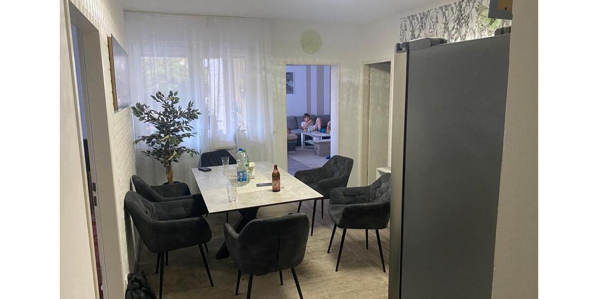 Etagenwohnung Barbing - 3.5 Zimmer, 83 m&sup2;, 1.475&euro; | Angebot:26699680
