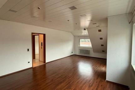 Wohnung Unterreichenbach - 3 Zimmer, 90 m&sup2;, 1.050&euro; | Angebot:24625495