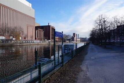 Helles Studio mit Balkon und Aufzug Besichtigung 03.11.2025 09:30 1 zimmer