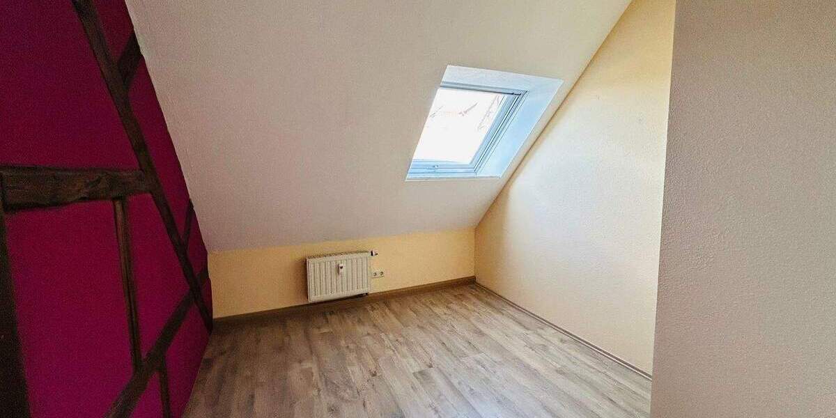 Etagenwohnung Rudolstadt Zentrum - 4 Zimmer, 113 m&sup2;, 800&euro; | Angebot:25660572