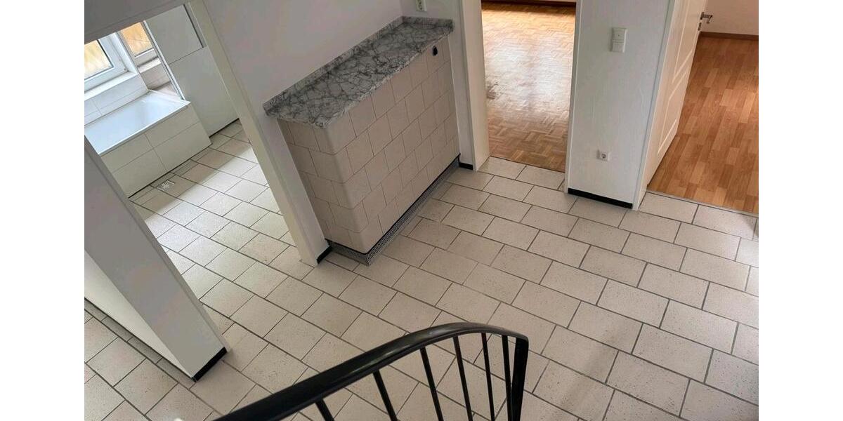Maisonettenwohnung Wiesbaden Schierstein - 3.5 Zimmer, 136 m&sup2;, 1.500&euro; | Angebot:26639046