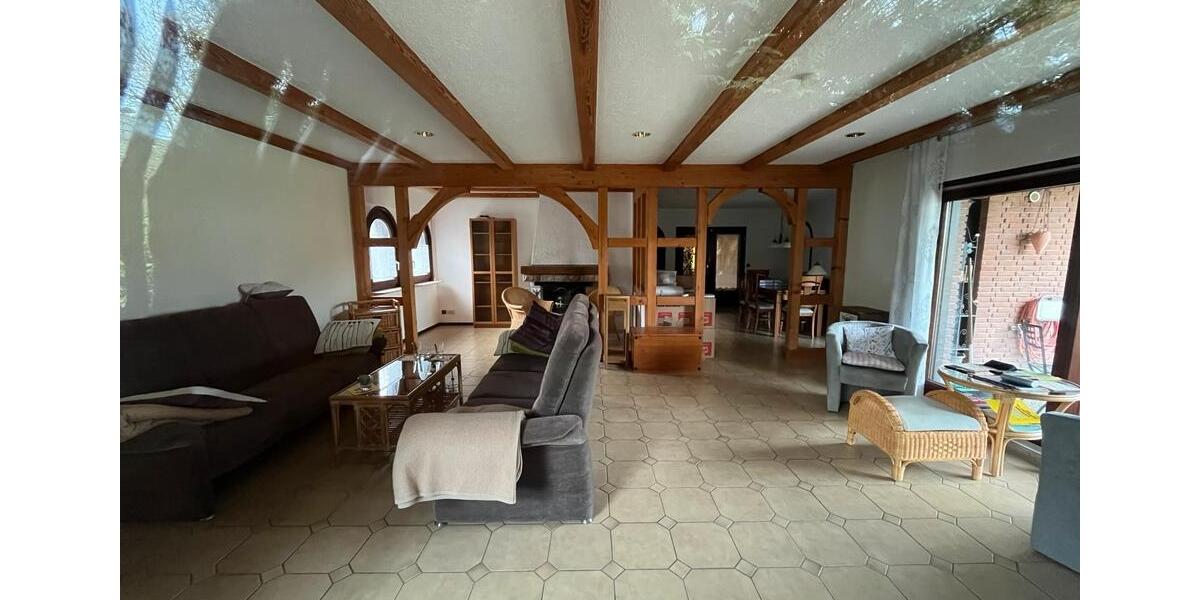 Einfamilienhaus Gifhorn - 4 Zimmer, 140 m&sup2;, 1.200&euro; | Angebot:26103614