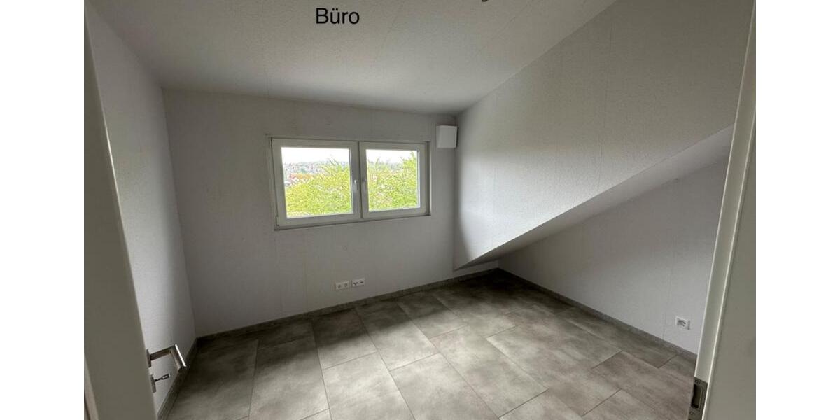 Dachgeschoßwohnung Meckesheim - 3 Zimmer, 88 m&sup2;, 1.300&euro; | Angebot:26244720