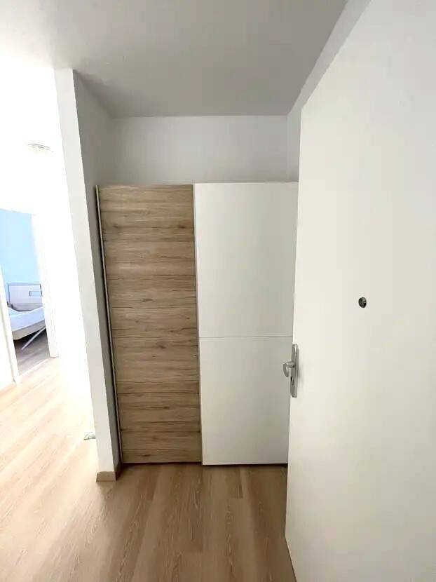 Moderne 2 ZW mit Balkon und TG-Stellplatz in ruhiger Lage von Hattersheim.