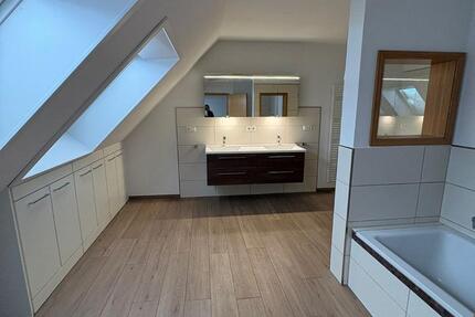 Helle DG-Wohnung mit Balkon & Kamin - direkt an der Neetze 3 zimmer