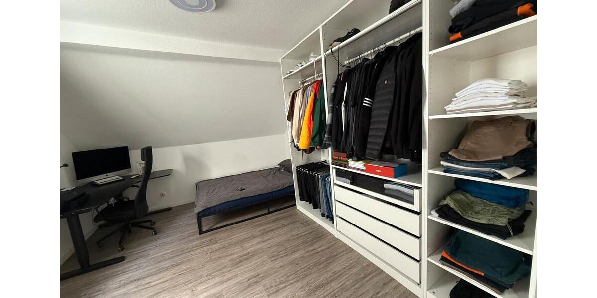 Gepflegte Doppelhaushälfte mit großem Garten & Hof 4 zimmer