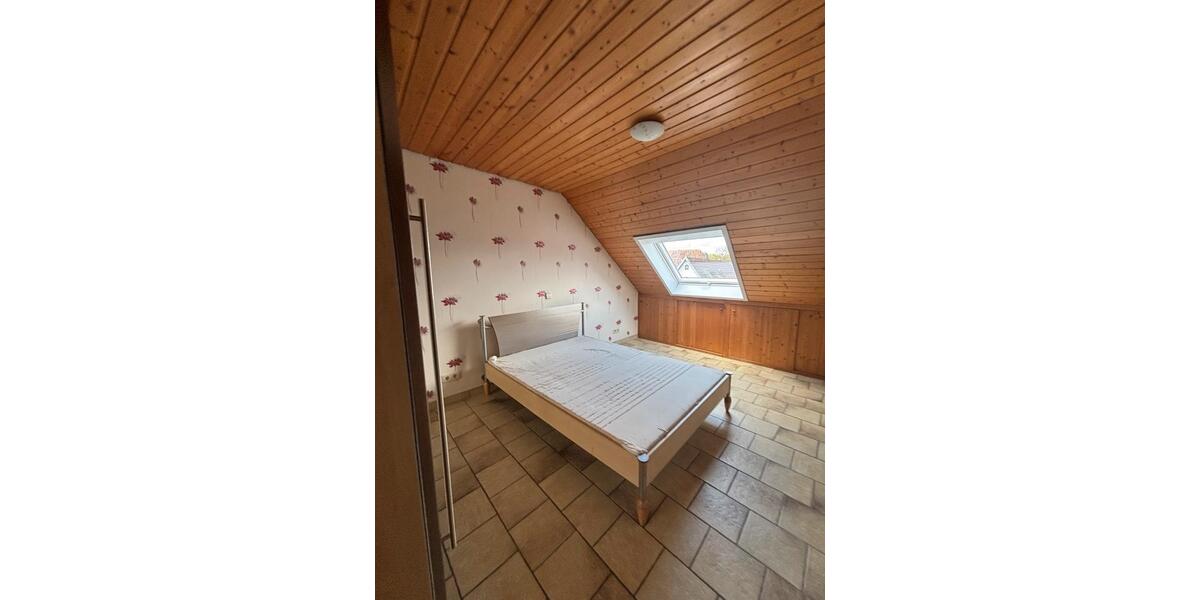 Dachgeschoßwohnung Walzbachtal - 1 Zimmer, 65 m&sup2;, 880&euro; | Angebot:26491806