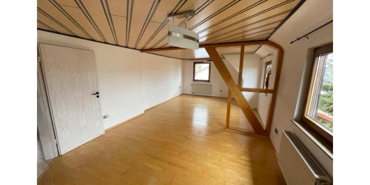 Dachgeschoßwohnung Gammertingen - 2.5 Zimmer, 80 m&sup2;, 800&euro; | Angebot:25308097