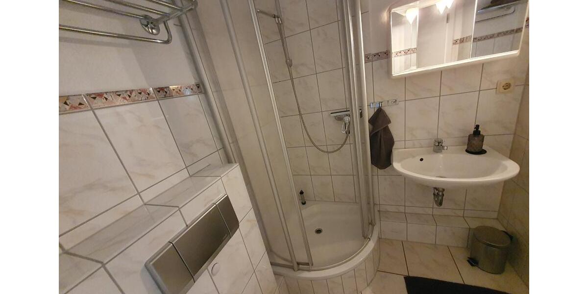 Wohnen auf Zeit Schwerin Friedrichsthal - 4 Zimmer, 85 m&sup2;, 30&euro; | Angebot:14034713