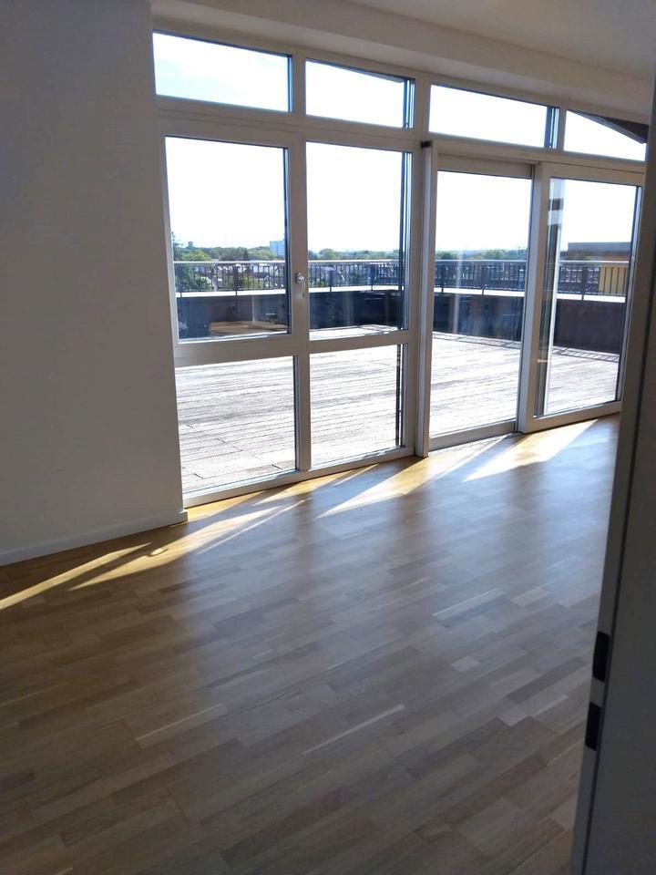 Traumhaft schöne Penthousewohnung mit toller Dachterrasse in Duisburg zu vermieten zimmer