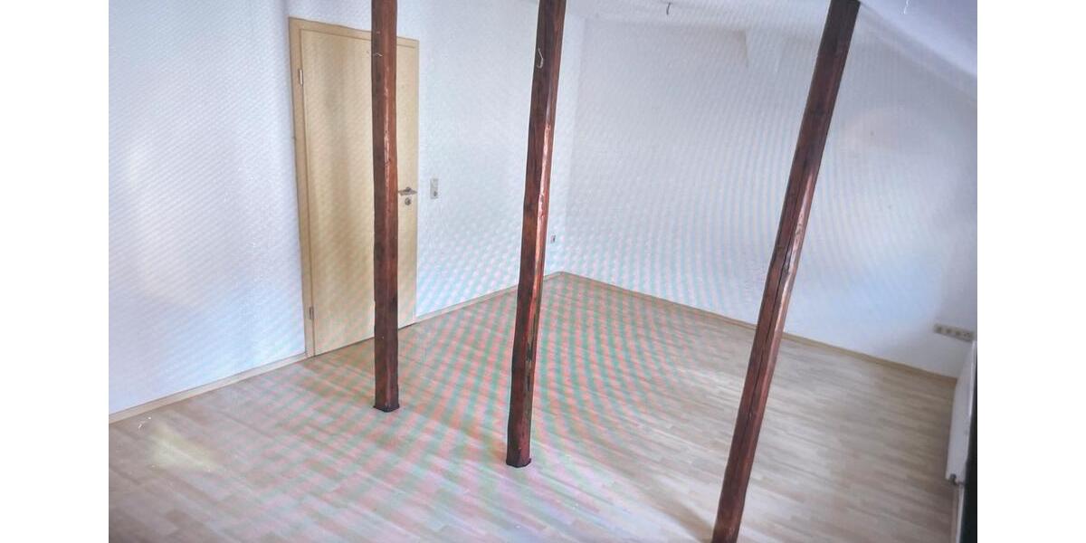 Dachgeschoßwohnung Sondershausen - 1 Zimmer, 90 m&sup2;, 600&euro; | Angebot:25550355