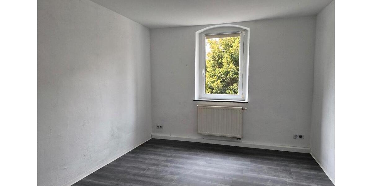Erdgeschoßwohnung Feilitzsch - 4 Zimmer, 95 m&sup2;, 600&euro; | Angebot:25755037