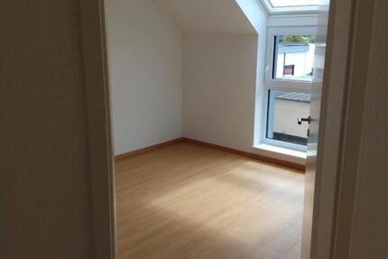 Wohnen auf Zeit Essen Stadtbezirk VI - 1 Zimmer, 11 m&sup2;, 405&euro; | Angebot:26438476