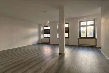 Wohnung zum Mieten in Chemnitz 260 € 57.82 m² 2 zimmer