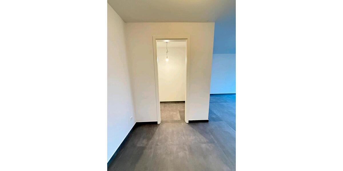 Etagenwohnung Östringen - 3 Zimmer, 75 m&sup2;, 1.200&euro; | Angebot:25281309