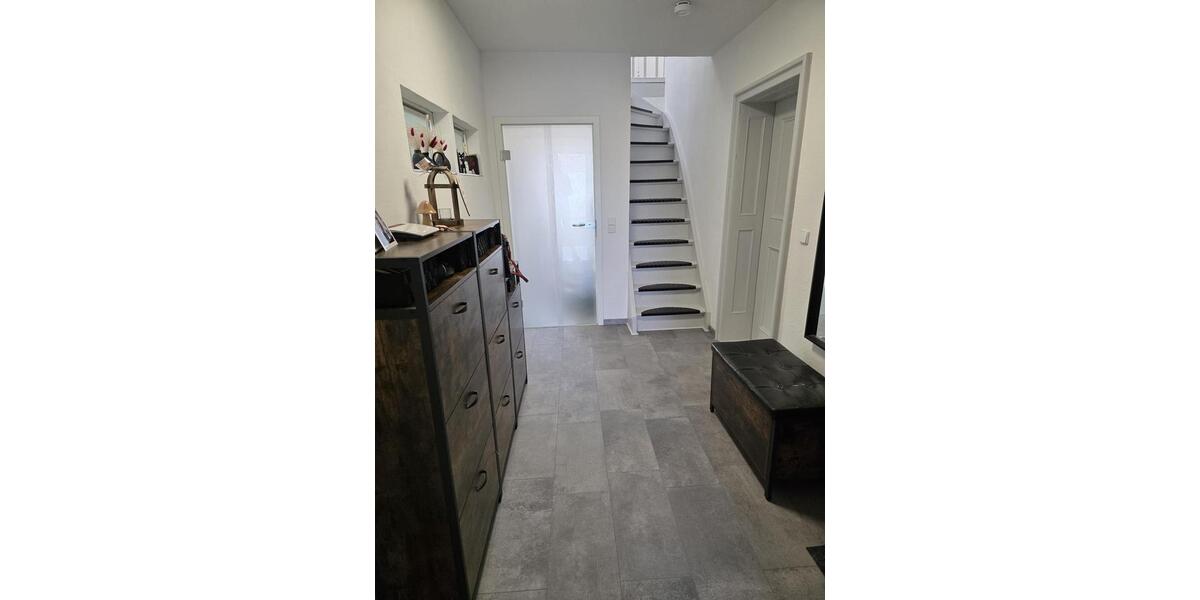 Etagenwohnung Bernburg (Saale) - 4 Zimmer, 145 m&sup2;, 1.150&euro; | Angebot:24678872