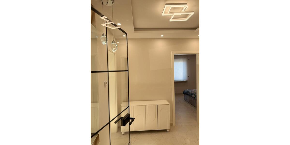 Doppelhaushälfte Laatzen - 7 Zimmer, 160 m&sup2;, 1.800&euro; | Angebot:24703027