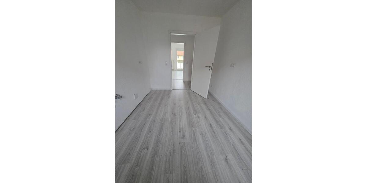 Etagenwohnung Wolfenbüttel - 3 Zimmer, 65 m&sup2;, 670&euro; | Angebot:25048512