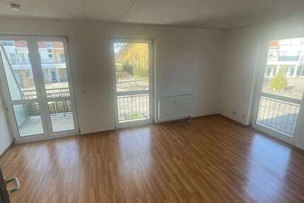 Wohnung Meuro Meuro - 4 Zimmer, 82 m&sup2;, 551&euro; | Angebot:25479935
