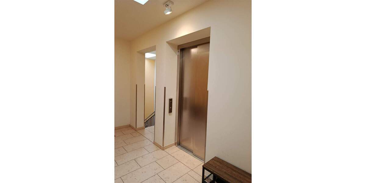 Etagenwohnung Zwenkau - 3 Zimmer, 108 m&sup2;, 1.499&euro; | Angebot:25736432