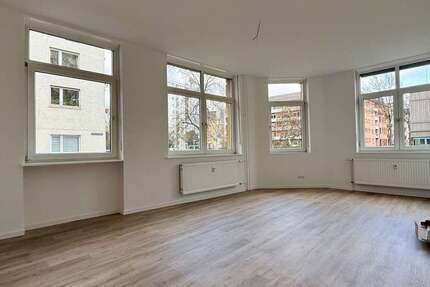 Wohnung zum Mieten in Mannheim 1.100 € 100 m² 3 zimmer