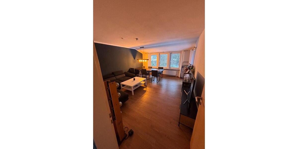 Dachgeschoßwohnung Fredenbeck - 3 Zimmer, 88 m&sup2;, 835&euro; | Angebot:24885810