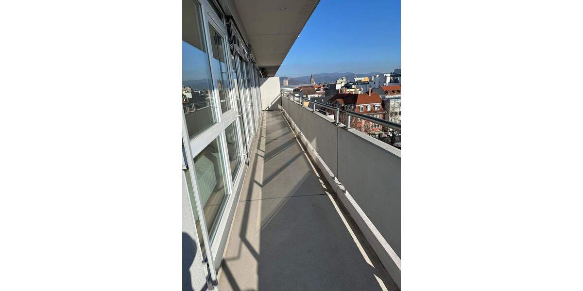 Etagenwohnung Lörrach - 3 Zimmer, 90 m&sup2;, 1.360&euro; | Angebot:25837680